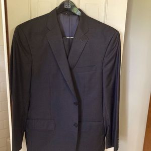 Joseph banks suit. 44R Jacket 40 waste and 40 length pants. Worn a couple times.